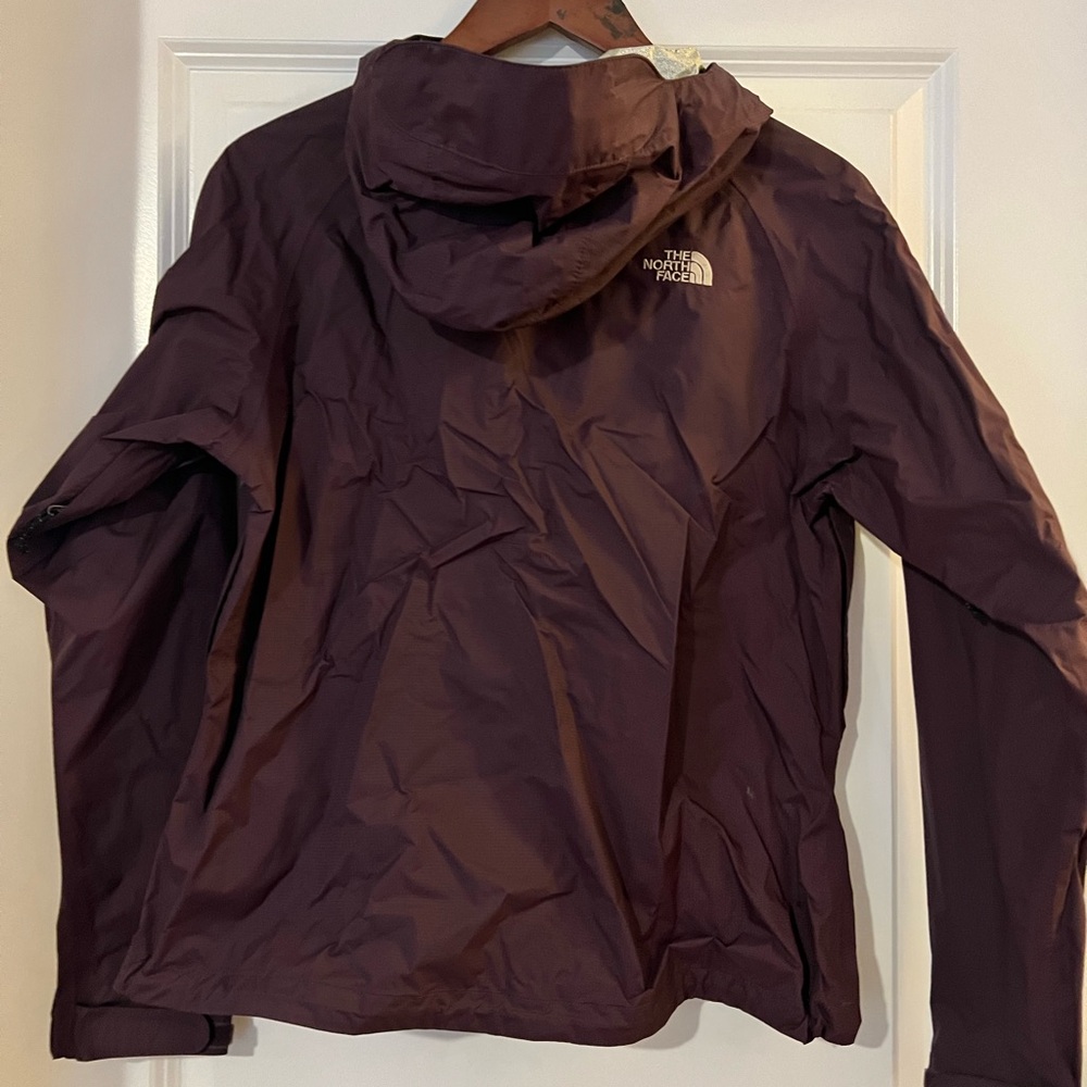 North Face Woman’s Rain Jacket - size small